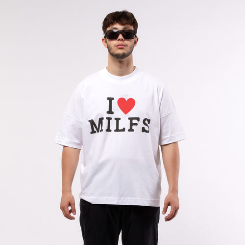 I <3 MILFS TEE V2